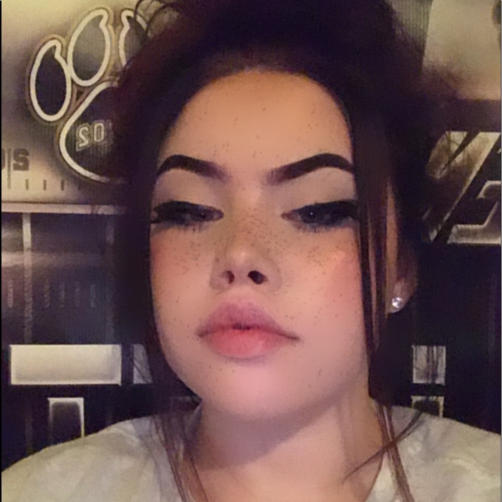 Meet your Posher, Ashton